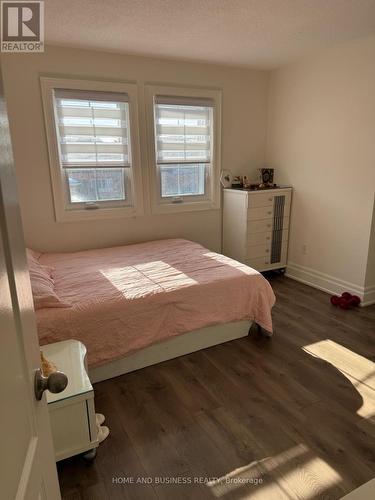 5807 Cornell Crescent, Mississauga, ON - Indoor Photo Showing Bedroom