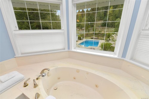 488 Mckercher Rd, Mayne Island, BC 