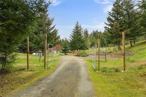 488 Mckercher Rd, Mayne Island, BC 