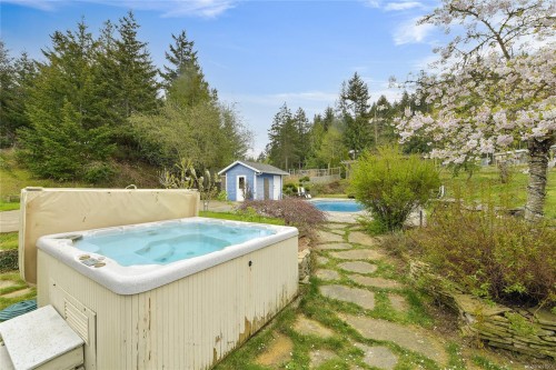 488 Mckercher Rd, Mayne Island, BC 
