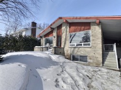 1064 Boul. Manseau  Joliette, QC J6E 3G8