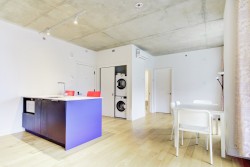 522-2120 Rue Ste-Catherine E.  Montréal (Ville-Marie), QC H2K 0C4