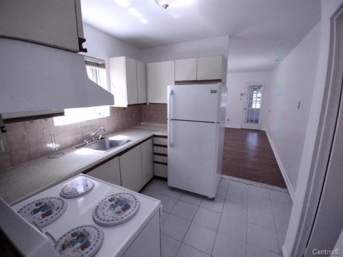 Cuisine - 6249 Av. Wilderton, Montréal (Côte-Des-Neiges/Notre-Dame-De-Grâce), QC - Indoor Photo Showing Kitchen