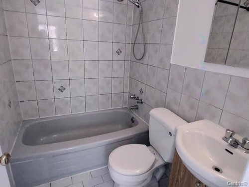 Salle de bains - 6249 Av. Wilderton, Montréal (Côte-Des-Neiges/Notre-Dame-De-Grâce), QC - Indoor Photo Showing Bathroom