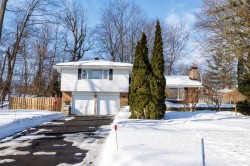 32 Rue Beechwood  Baie-D'Urfé, QC H9X 3J9