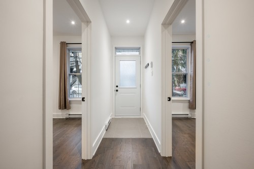 Hall d'entrée/Vestibule - 210  - 214 1Re Avenue, Montréal (Verdun/Île-Des-Soeurs), QC - Indoor Photo Showing Other Room
