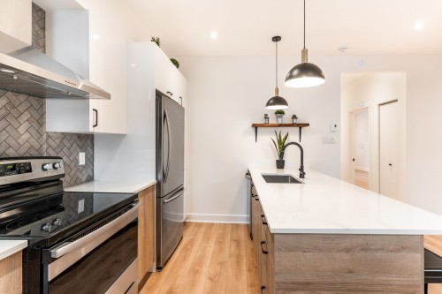 Cuisine - 210  - 214 1Re Avenue, Montréal (Verdun/Île-Des-Soeurs), QC - Indoor Photo Showing Kitchen With Upgraded Kitchen