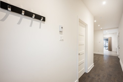 Hall d'entrée/Vestibule - 210  - 214 1Re Avenue, Montréal (Verdun/Île-Des-Soeurs), QC - Indoor Photo Showing Other Room