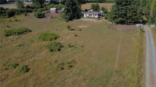 4766 Headquarters Rd, Courtenay, BC 
