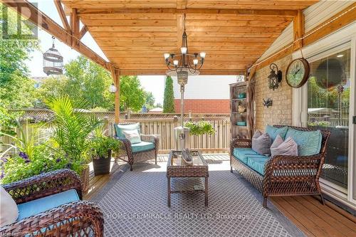 39 Endeavour Drive, Cambridge, ON - Outdoor With Deck Patio Veranda With Exterior