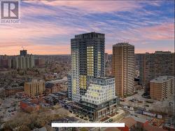 2507 - 286 MAIN STREET  Toronto, ON M4C 0B3