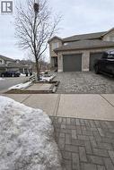 268 BLACKHORNE Drive  Kitchener, ON N2E 1Z4