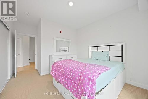 222 - 4040 Upper Middle Road, Burlington, ON - Indoor Photo Showing Bedroom