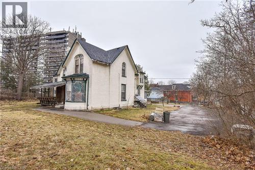 20 Elliott Street, Cambridge, ON - Outdoor