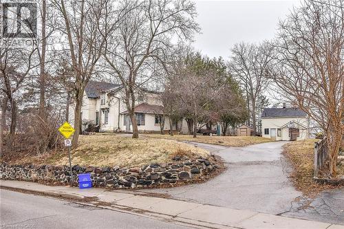 20 Elliott Street, Cambridge, ON - Outdoor