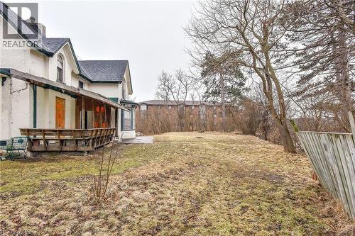 20 Elliott Street, Cambridge, ON - Outdoor