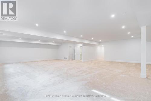 7 Reynolds Road, Tiny, ON - Indoor