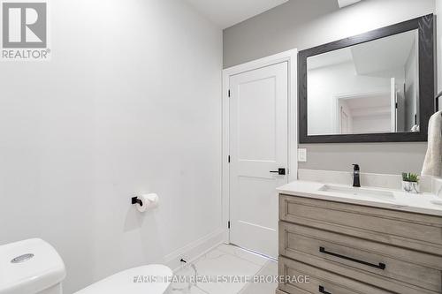 7 Reynolds Road, Tiny, ON - Indoor Photo Showing Bathroom