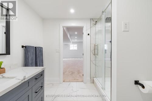 7 Reynolds Road, Tiny, ON - Indoor Photo Showing Bathroom