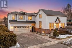 49 MILL STREET  Milton (Om Old Milton), ON L9T 1R7