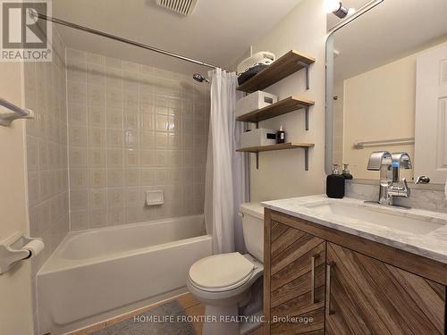 201 - 35 Hunt Avenue, Richmond Hill, ON - Indoor Photo Showing Bathroom