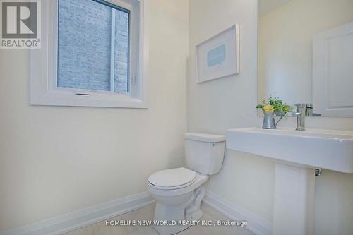 240 Seguin Street N, Richmond Hill, ON - Indoor Photo Showing Bathroom