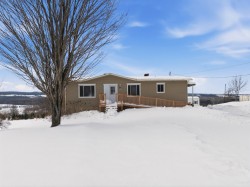 139 Boul. Fortier  Saint-Isidore-De-Clifton, QC J0B 2X0