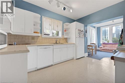 59 Regina Street N, Waterloo, ON 