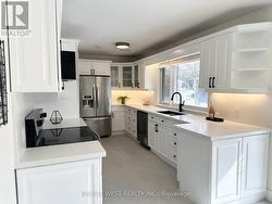 416 THE KINGSWAY  Toronto, ON M9A 3V9