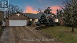 111 PEARSON ROAD Welland (Cooks Mills), ON L3B 5N4