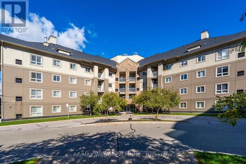 208 - 4 DAYSPRING CIRCLE  Brampton, ON L6P 2Z5