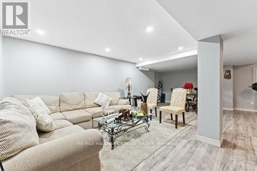 160 Sai Crescent, Ottawa, ON - Indoor