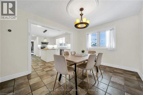 46 Chicopee Terrace, Kitchener, ON - Indoor Photo Showing Dining Room