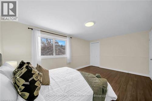 46 Chicopee Terrace, Kitchener, ON - Indoor Photo Showing Bedroom