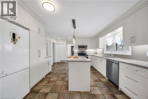 46 Chicopee Terrace, Kitchener, ON - Indoor Photo Showing Kitchen With Upgraded Kitchen