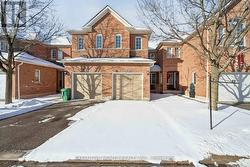 60 - 2665 THOMAS STREET  Mississauga, ON L5M 6G6