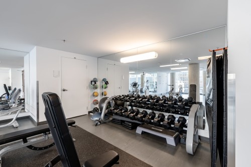 Exercise Room - 2706-495 Av. Viger O., Montréal (Ville-Marie), QC - Indoor Photo Showing Gym Room