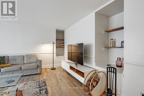 3 - 292 Laurier Avenue E, Ottawa, ON - Indoor