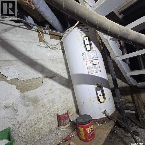 128 Railway Avenue, Margo, SK - Indoor