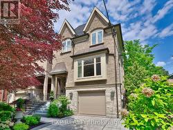 241 POPLAR PLAINS STREET  Toronto, ON M4V 2N8