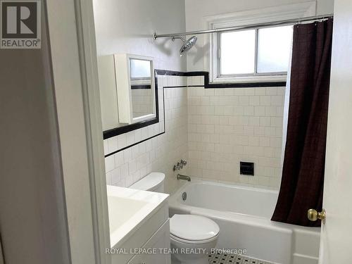 482 Vernon Avenue, Ottawa, ON - Indoor Photo Showing Bathroom