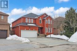 7 FINNEGAN PLACE  Whitby, ON L1R 2G2