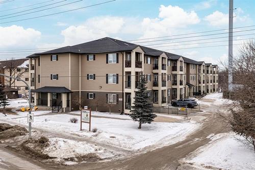 332 701 St Anne's Road  Winnipeg, MB R2N 4G7