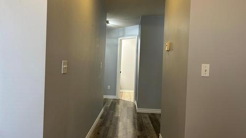 101-160 5 Avenue, Salmon Arm, BC - Indoor Photo Showing Other Room