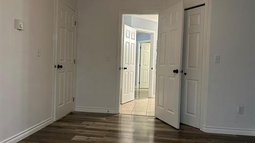 101-160 5 Avenue, Salmon Arm, BC - Indoor Photo Showing Other Room