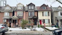 7 BADGEROW AVENUE  Toronto, ON M4M 1T9