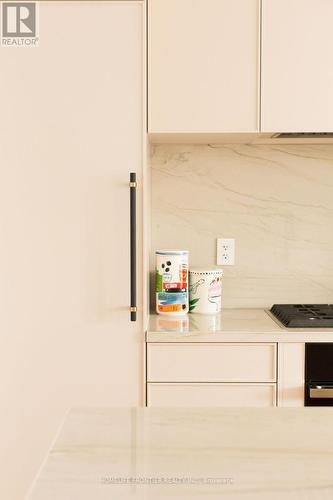 127 Glenvale Boulevard, Toronto, ON - Indoor Photo Showing Laundry Room
