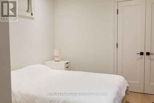 127 Glenvale Boulevard, Toronto, ON - Indoor Photo Showing Bedroom