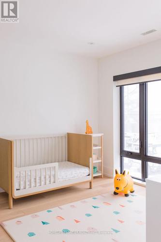 127 Glenvale Boulevard, Toronto, ON - Indoor