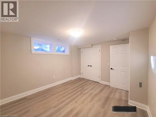 10 Sherwood Rise, Hamilton, ON - Indoor Photo Showing Other Room